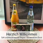 Lichtdurchflutete Moderne Stadtwohnung, Kueche, Waschtrockner, Smarttv アパート ブランデンブルク