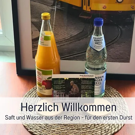 Lichtdurchflutete Moderne Stadtwohnung, Küche, Waschtrockner, Smarttv Apartamento Brandenburg (Brandenburg an der Havel)